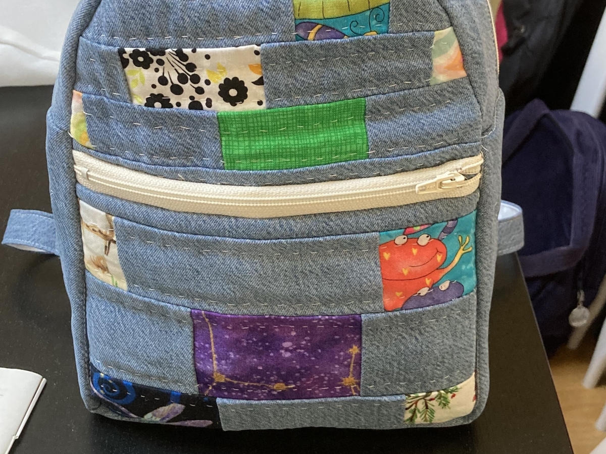 The Mini-backpack, Round Three–quilting